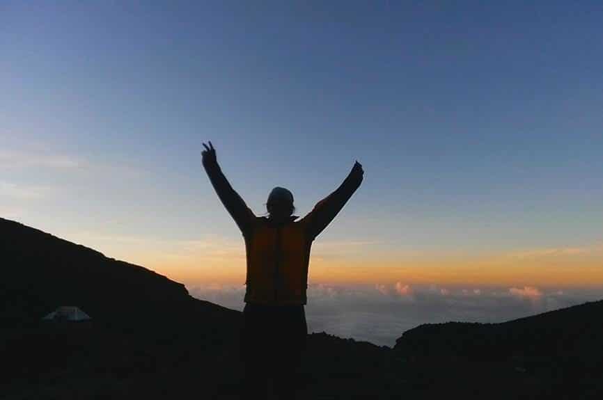 Kilimanjaro-trekking-tag3 (10) Sonnenaufgang im Camp