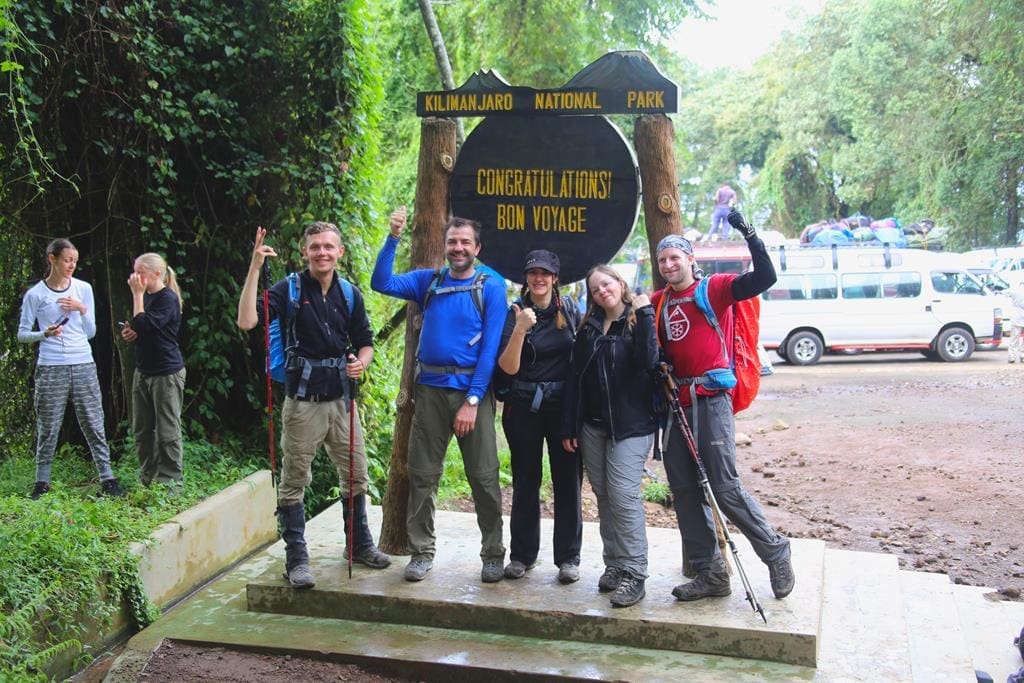kilimanjaro-wandern (4) Abschlussbild vor dem Siegerbild