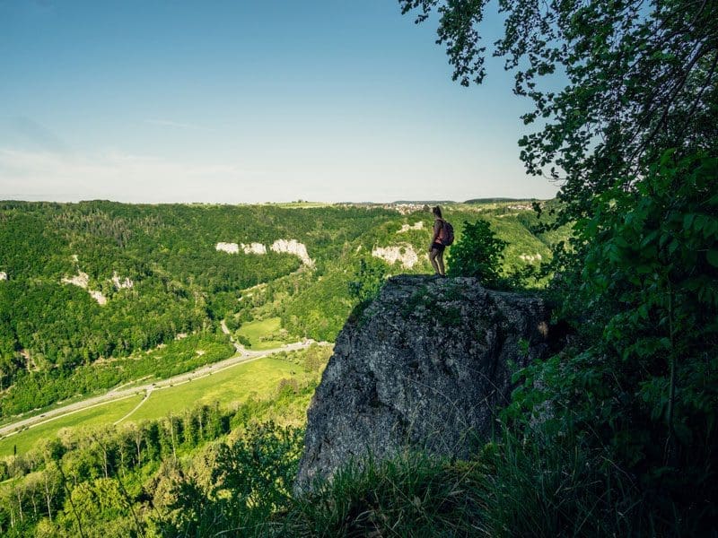 Wanderung-Ermstal- Panoramaausblick Schorrenfels