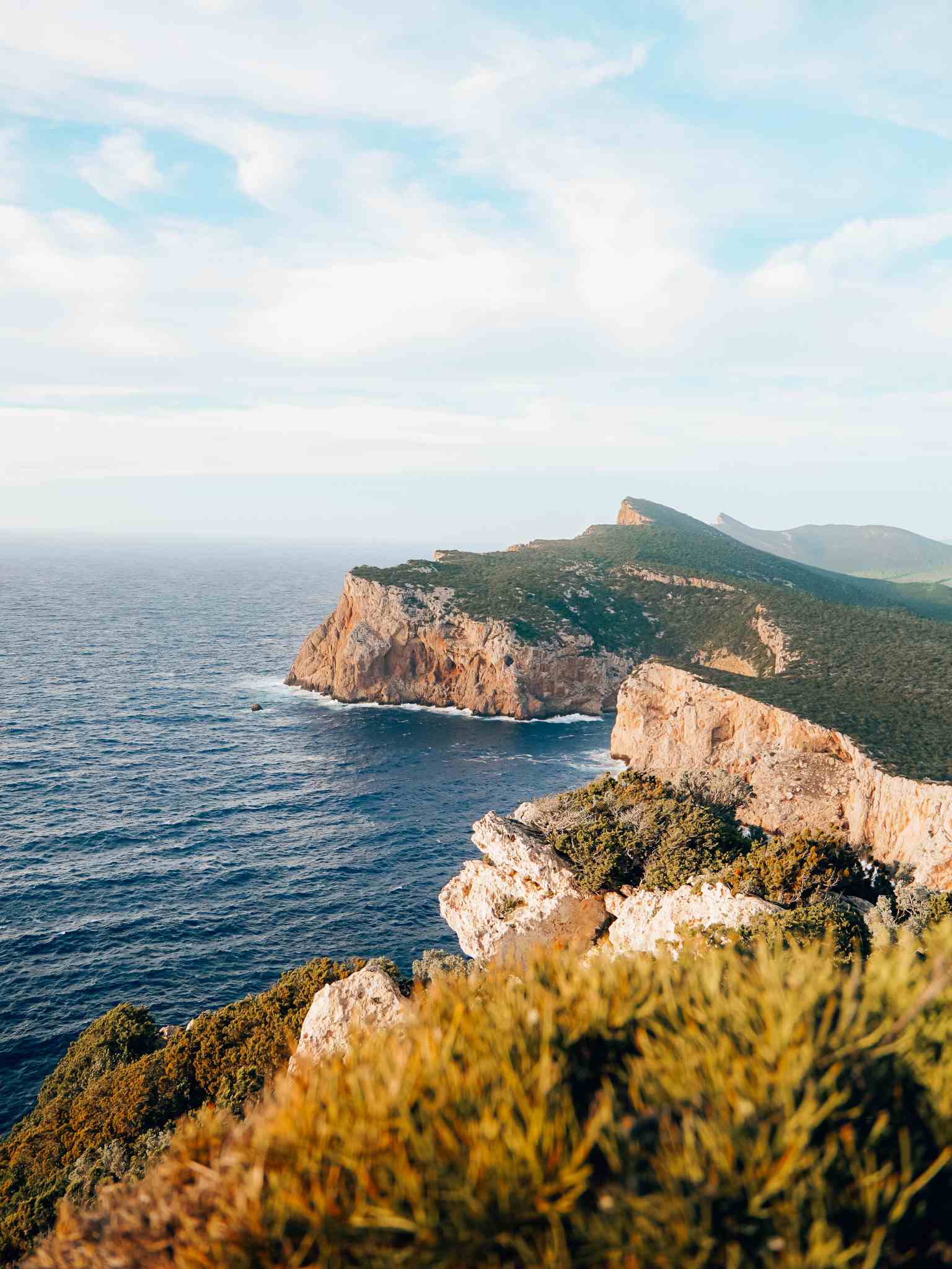 Blick auf die Küste Sardiniens