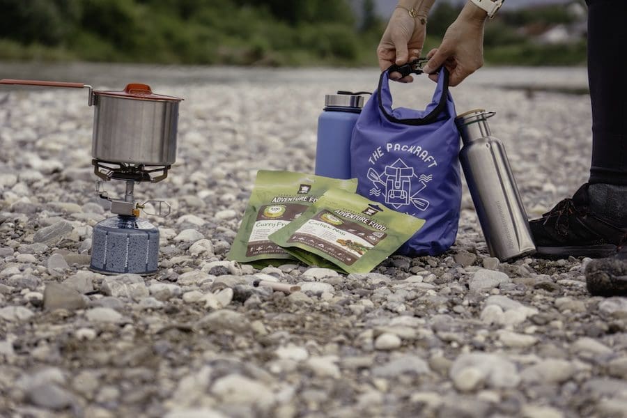 Packraft-Bayern-Lisa_Abenteuermomente76 Mittagessen beim Packrafting