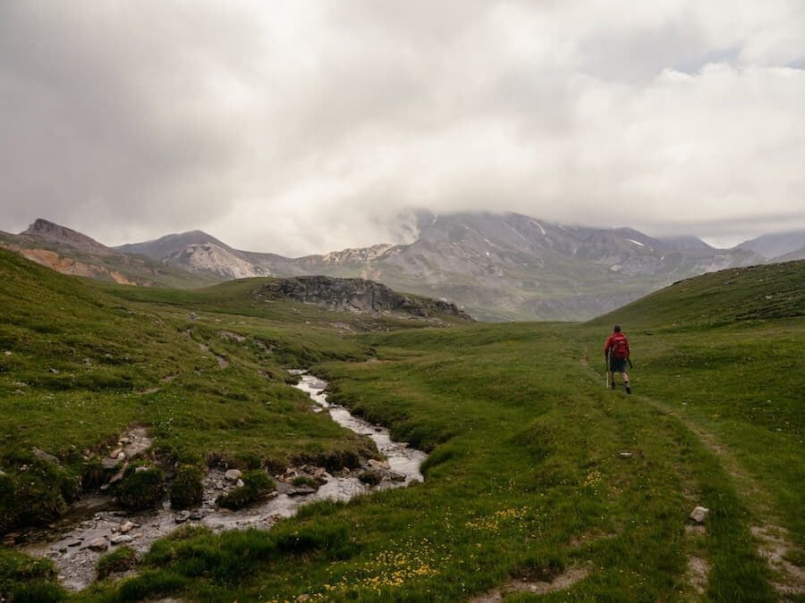 Stille Weite, nur unterbrochen vom Pfeifen der Murmeltiere.