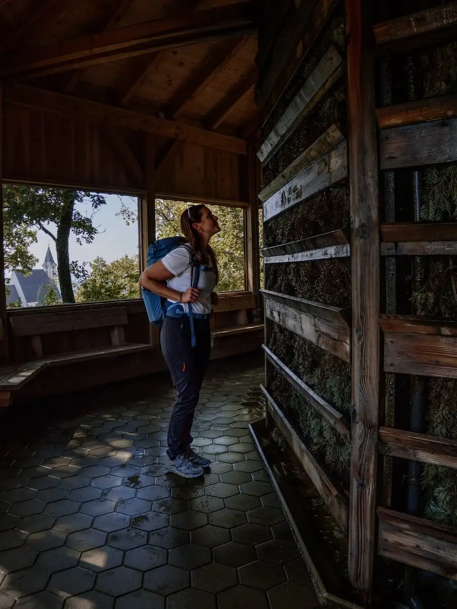 2025-09-11-Herzklopfenrunde87 Gradierwerk im Kneipp Garten Bad Kreuzen