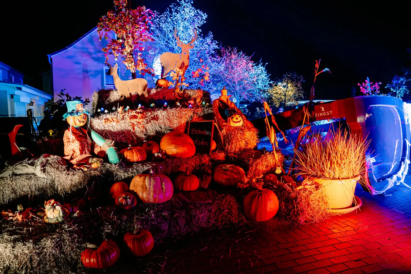 Herbstliche Halloween Dekoration in Zingst zum De Harvst