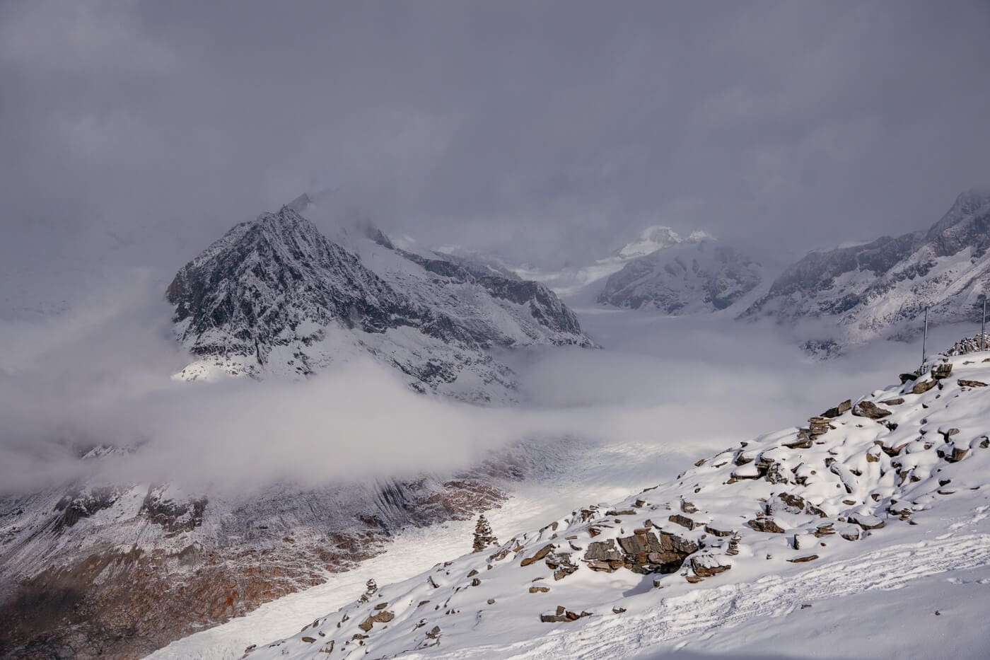 2025-10-21-Eggishorn57 Blick auf den winterlichen Aletschgletscher
